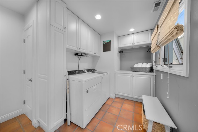 530 24th Street, Hermosa Beach CA: https://media.crmls.org/medias/c096f68e-0858-4486-af2b-676fadd5c3d0.jpg