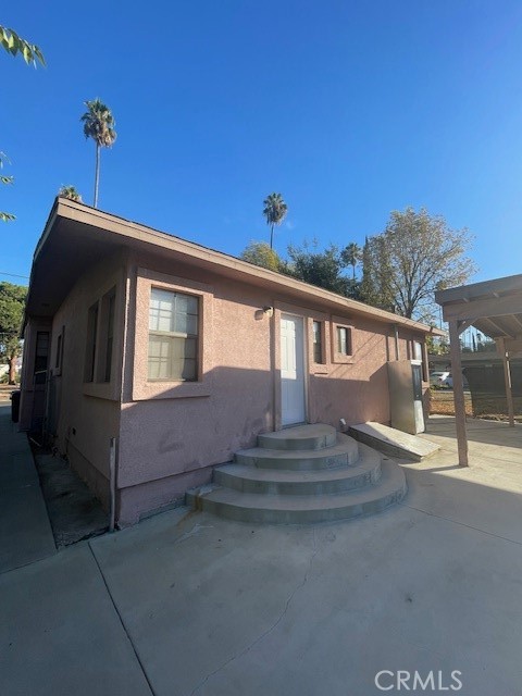 Detail Gallery Image 4 of 16 For 1108 E Central Ave, Redlands,  CA 92374 - 4 Beds | 2 Baths