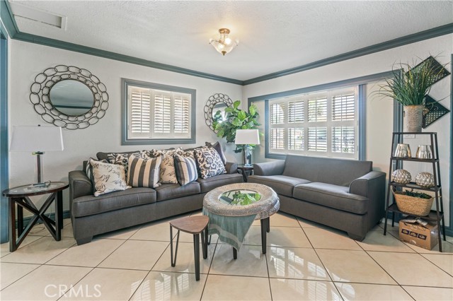 7524 Whitsett Avenue, Los Angeles, CA, 90001 7524 Whitsett Avenue, Los Angeles, CA, 90001