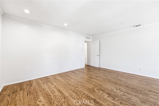 Detail Gallery Image 18 of 41 For 18638 Malden, Northridge,  CA 91324 - 4 Beds | 2 Baths