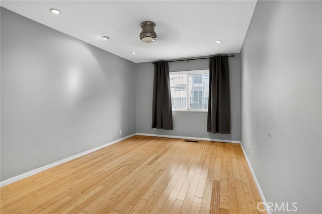 Detail Gallery Image 6 of 30 For 21 Alamitos, Long Beach,  CA 90802 - 2 Beds | 2 Baths