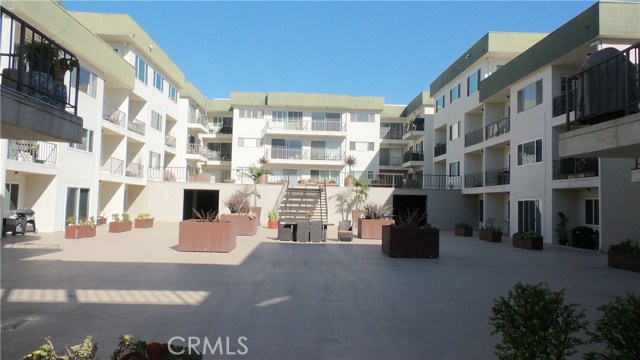 1600 Ardmore Avenue, Hermosa Beach, California 90254, 2 Bedrooms Bedrooms, ,1 BathroomBathrooms,Residential,Sold,Ardmore,SB17049040