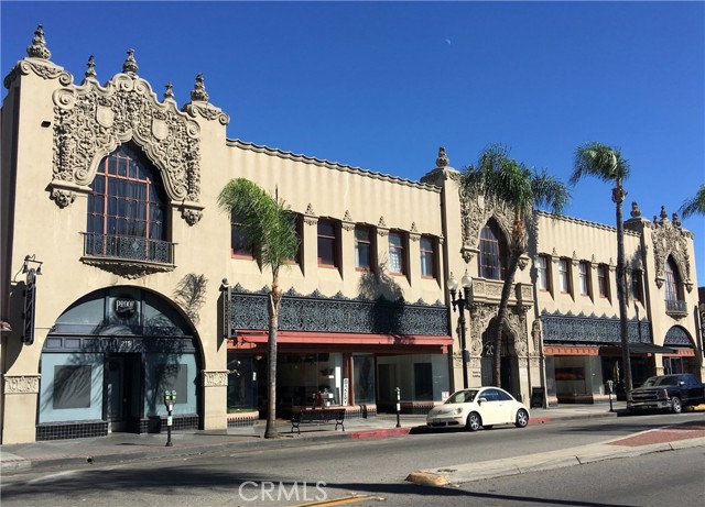 1003 W Myrtle Street, Santa Ana CA: https://media.crmls.org/medias/c09a1949-c055-4c47-a46c-91861b019b86.jpg