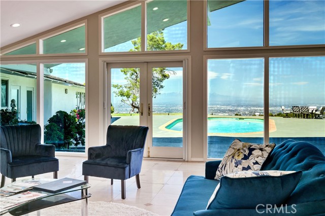 13 Buggy Whip Drive, Rolling Hills CA: https://media.crmls.org/medias/c09aa9bd-d405-4bc9-8d27-ae081e07a62f.jpg