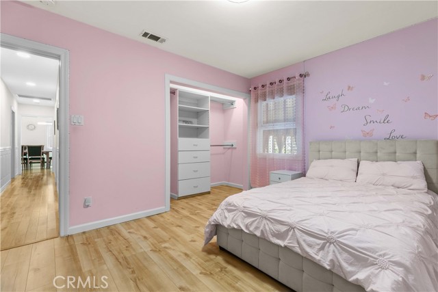 3348 Burritt Way, La Crescenta CA: https://media.crmls.org/medias/c09b0bd8-7b4a-47f0-885c-299d1932c23b.jpg