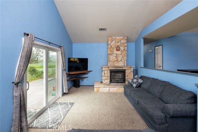 Detail Gallery Image 11 of 30 For 30088 Revis Rd, Coarsegold,  CA 93614 - 3 Beds | 2/1 Baths