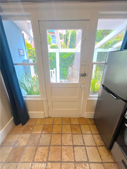 Detail Gallery Image 9 of 31 For 212 N Coast Hwy #10,  Laguna Beach,  CA 92651 - 1 Beds | 1 Baths