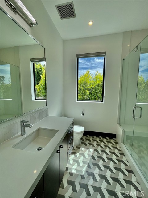 Detail Gallery Image 16 of 42 For 1319 Sunset Plaza Dr, Los Angeles,  CA 90069 - 4 Beds | 4/1 Baths