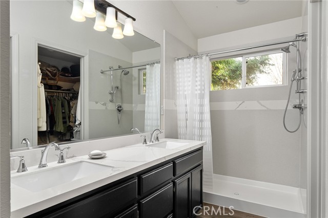 Detail Gallery Image 4 of 59 For 1975 Heritage Oak, Chico,  CA 95928 - 3 Beds | 2 Baths