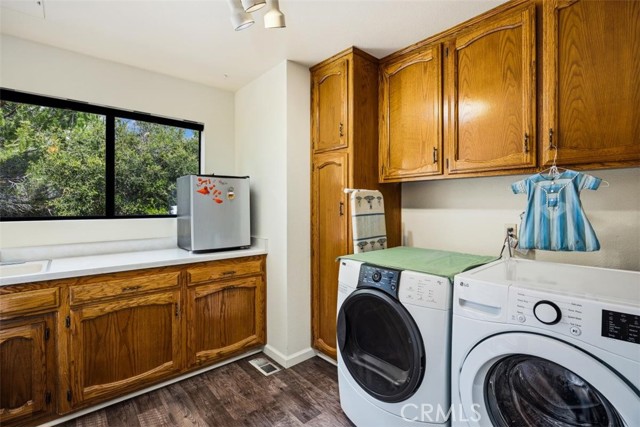 Detail Gallery Image 27 of 68 For 156 Anacapa Cir, San Luis Obispo,  CA 93405 - 3 Beds | 3/1 Baths