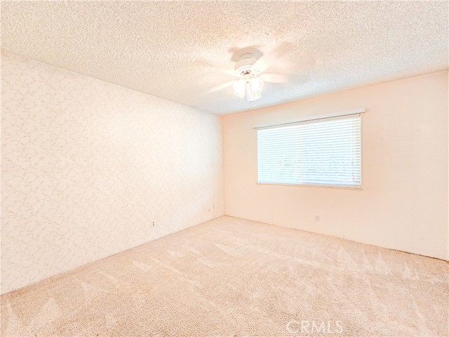 Detail Gallery Image 18 of 45 For 1654 W Vartikian Ave, Fresno,  CA 93711 - 3 Beds | 2/1 Baths