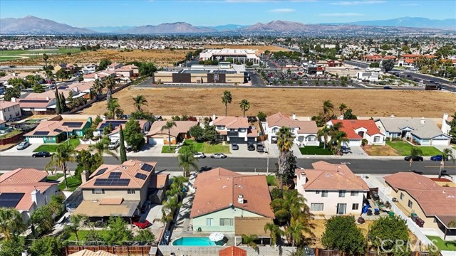 Detail Gallery Image 7 of 53 For 24883 Gatewood St, Moreno Valley,  CA 92551 - 5 Beds | 2 Baths