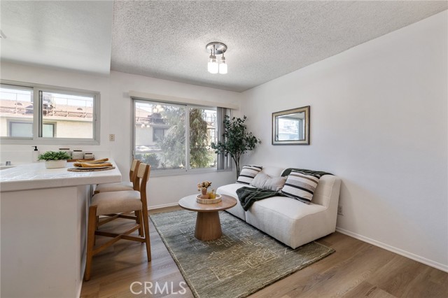 7038 De Celis Place, Van Nuys CA: https://media.crmls.org/medias/c09f1fb7-0e00-4490-88bb-7dcb5caa49ff.jpg
