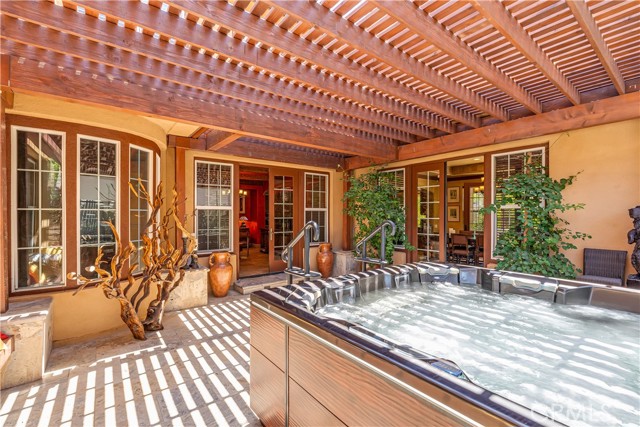 780 W Aster Place, Santa Ana CA: https://media.crmls.org/medias/c09f7662-5ce4-49e4-8d94-b0dbfb76e7ed.jpg