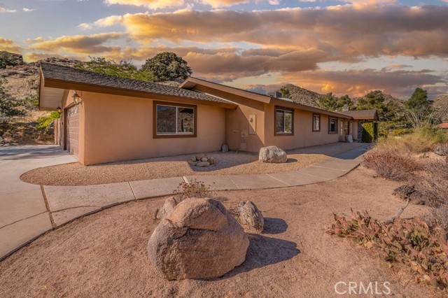 Detail Gallery Image 2 of 50 For 54046 Ridge Rd, Yucca Valley,  CA 92284 - 4 Beds | 2 Baths