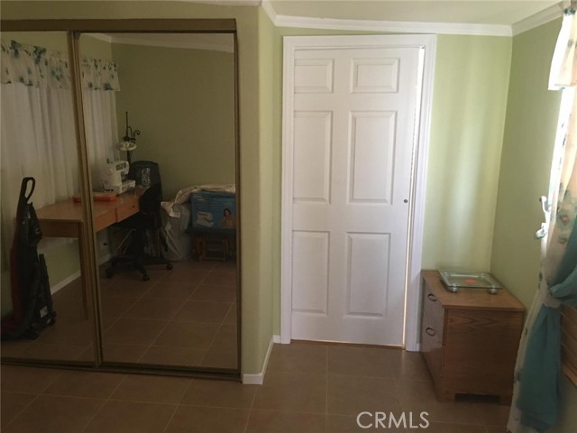 Image 21 of 24 For 1030 Bradbourne Avenue 31