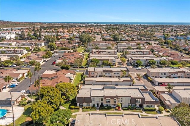 Detail Gallery Image 26 of 36 For 9745 Port Royal Cir, Huntington Beach,  CA 92646 - 2 Beds | 1/1 Baths
