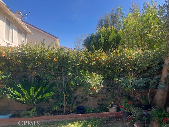 Detail Gallery Image 3 of 4 For 19736 Crystal Hills Ln, Porter Ranch,  CA 91326 - 3 Beds | 3 Baths