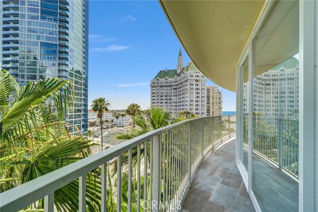 Detail Gallery Image 31 of 43 For 700 E Ocean Bld #1103,  Long Beach,  CA 90802 - 1 Beds | 1/1 Baths