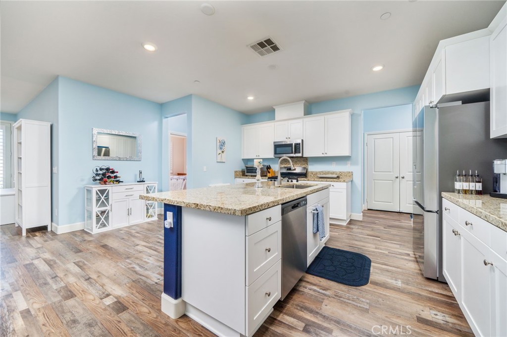 MLS #IV25232062 image #6