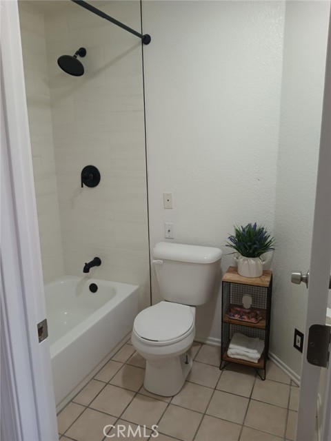 Detail Gallery Image 17 of 25 For 4900 N Grand Ave #325,  Covina,  CA 91724 - 2 Beds | 2 Baths