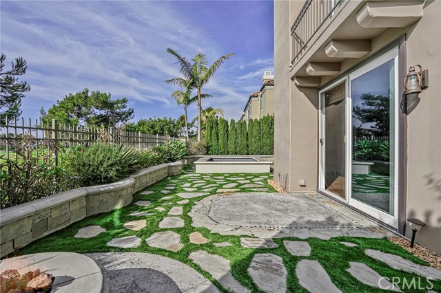 Detail Gallery Image 18 of 38 For 6452 Doral Dr, Huntington Beach,  CA 92648 - 5 Beds | 3/1 Baths