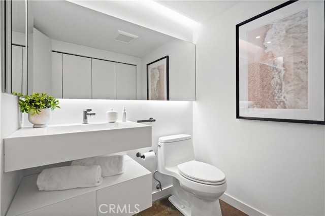 Detail Gallery Image 11 of 35 For 2364 Duane St #7,  Silver Lake Los Angeles,  CA 90039 - 2 Beds | 2/1 Baths