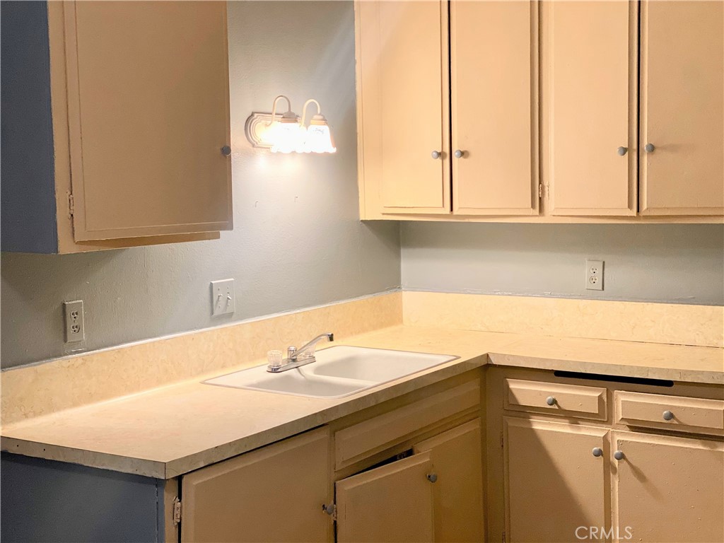 MLS #DW25181414 image #7