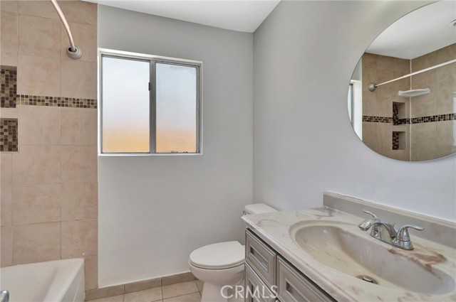 Detail Gallery Image 16 of 38 For 17053 Roscoe Bld #3,  Northridge,  CA 91325 - 2 Beds | 2 Baths