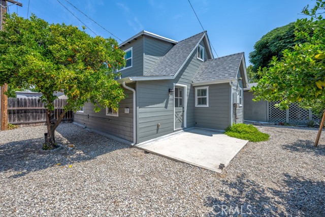 1219 N Lincoln Street, Burbank CA: https://media.crmls.org/medias/c0a53029-873c-4d1b-aefa-986483849842.jpg