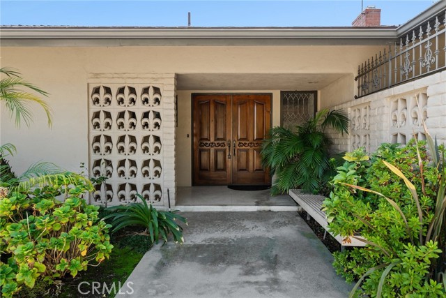 23458 Canzonet Street photo 3
