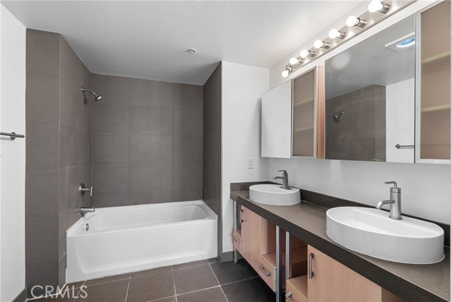 Detail Gallery Image 18 of 36 For 1234 Wilshire #517,  Los Angeles,  CA 90017 - 2 Beds | 2 Baths