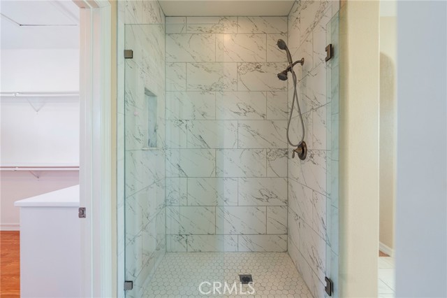 6535 Park Royal Circle, Huntington Beach CA: https://media.crmls.org/medias/c0a6fbdd-52b3-42fe-928f-2758ced1b433.jpg