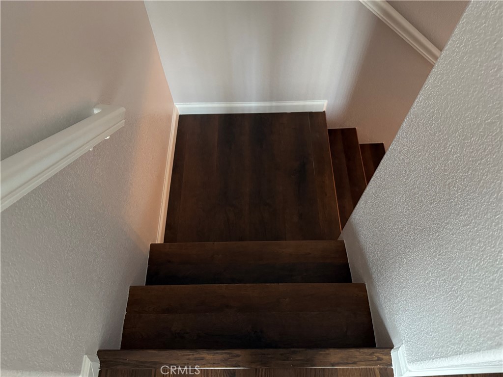 https://media.crmls.org/medias/c0a7bd43-c3bb-4856-ba5a-0330773da3f9.jpg?preset=X-Large