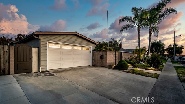 Image 3 for 7732 Rhine Dr, Huntington Beach, CA 92647