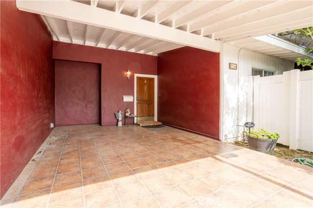 7744 Rhea Avenue, Reseda CA: https://media.crmls.org/medias/c0a7d540-5b3e-4070-b99f-560a4b8d8870.jpg