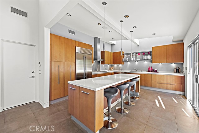 Detail Gallery Image 13 of 46 For 30692 Marilyn, Laguna Beach,  CA 92651 - 4 Beds | 3/1 Baths