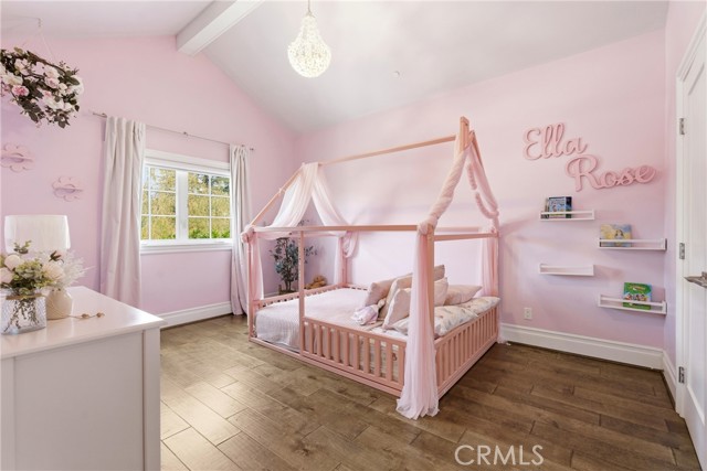 Detail Gallery Image 30 of 37 For 4469 Stern Ave, Sherman Oaks,  CA 91423 - 5 Beds | 5 Baths