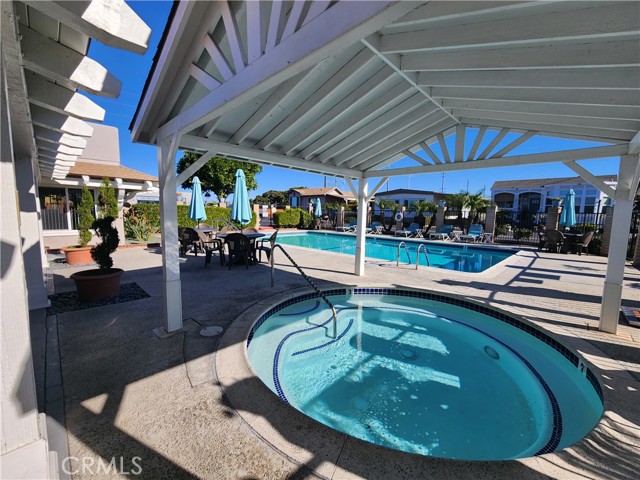 Detail Gallery Image 22 of 30 For 19251 Brookhurst St #68,  Huntington Beach,  CA 92646 - 2 Beds | 2 Baths