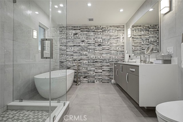 Detail Gallery Image 37 of 75 For 10555 Art St, Shadow Hills,  CA 91040 - 2 Beds | 3 Baths