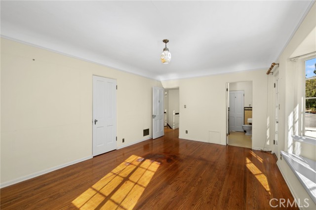 Detail Gallery Image 30 of 53 For 1534 Linda Vista Ave, Pasadena,  CA 91103 - 4 Beds | 2/1 Baths