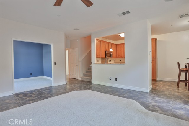 Detail Gallery Image 5 of 49 For 93 Kansas St #608,  Redlands,  CA 92373 - 3 Beds | 2/1 Baths