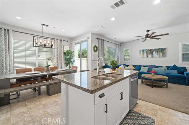 Detail Gallery Image 14 of 46 For 15779 Molly Ave, Chino,  CA 91708 - 4 Beds | 3 Baths