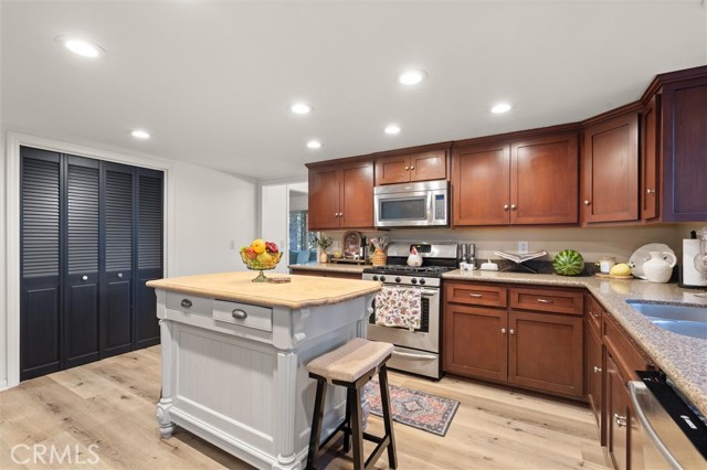 23788 Inspiration, Crestline, CA 92325