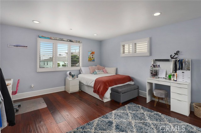 2025 Prospect Avenue, Hermosa Beach CA: https://media.crmls.org/medias/c0ad15a1-f569-4636-9826-bb656eebdb8f.jpg