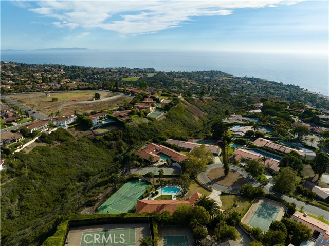Detail Gallery Image 25 of 75 For 984 La Cresta Pl, Palos Verdes Estates,  CA 90274 - 6 Beds | 4 Baths