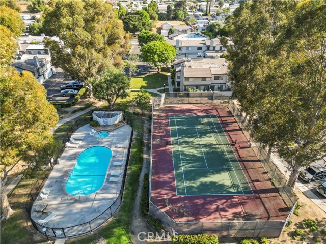 Detail Gallery Image 3 of 33 For 6475 Twin Circle Ln #3,  Simi Valley,  CA 93063 - 2 Beds | 2 Baths
