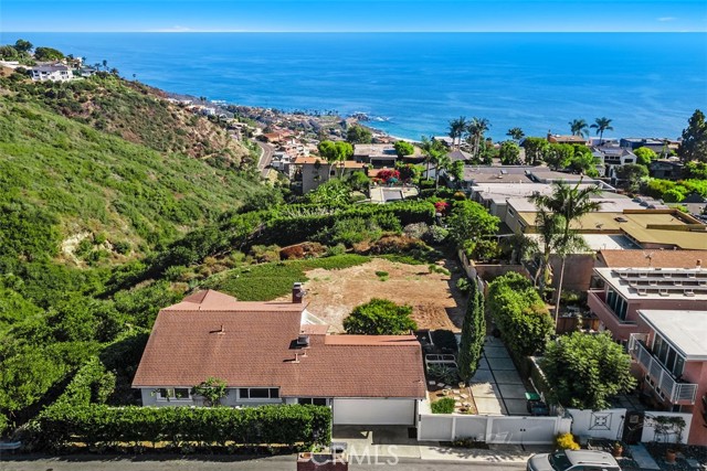 Detail Gallery Image 18 of 23 For 1285 Cortez, Laguna Beach,  CA 92651 - 2 Beds | 2 Baths