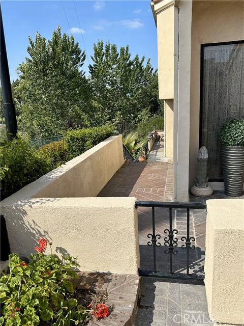 413 Thunderbird Court, Fullerton CA: https://media.crmls.org/medias/c0ad5bf1-db7f-4f8f-b683-69f082fb1dd9.jpg