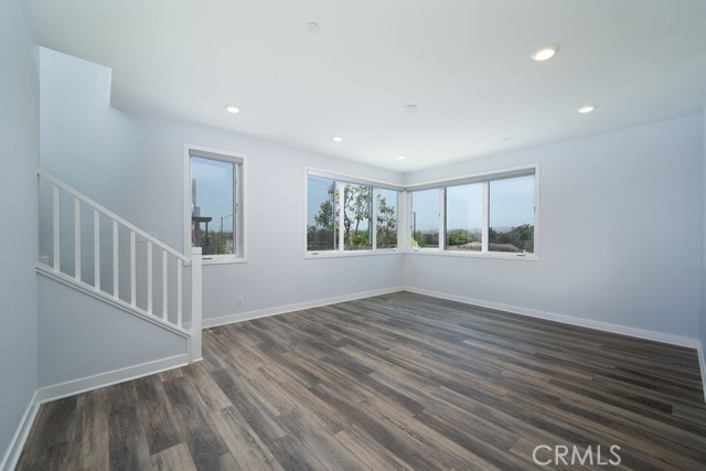 Detail Gallery Image 28 of 37 For 430 Transport, Tustin,  CA 92782 - 4 Beds | 3/1 Baths